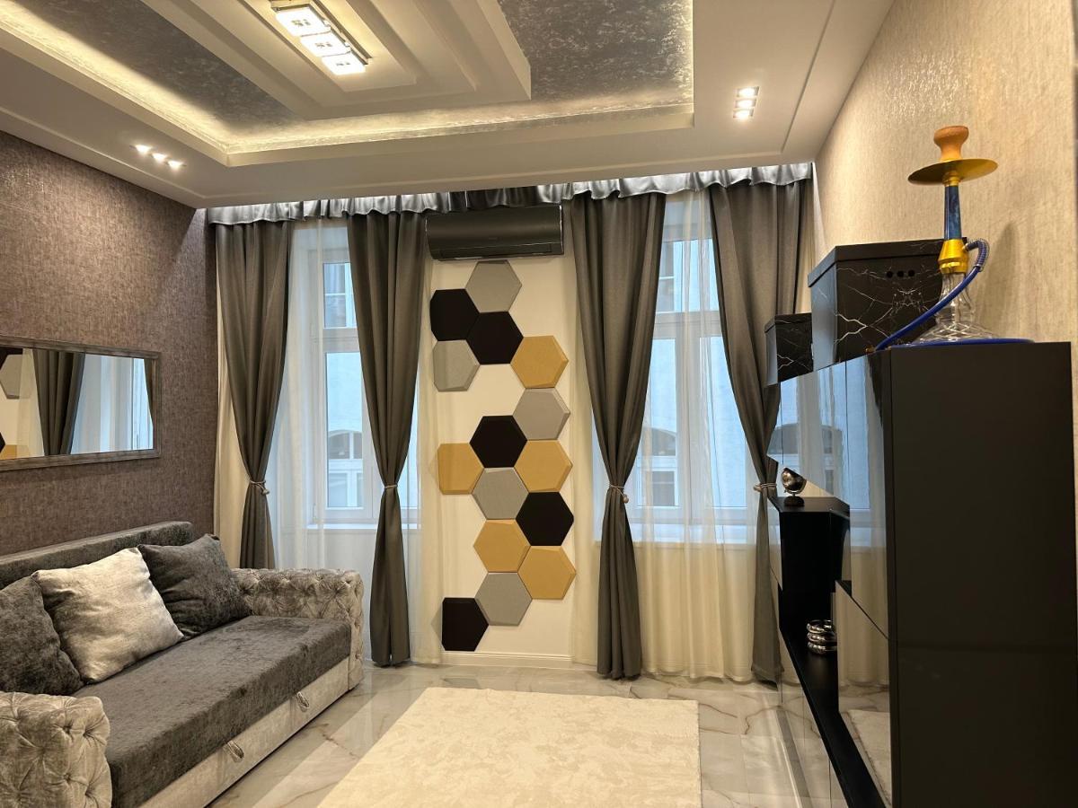 Apartment Silver *