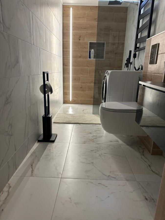 Apartment Silver *