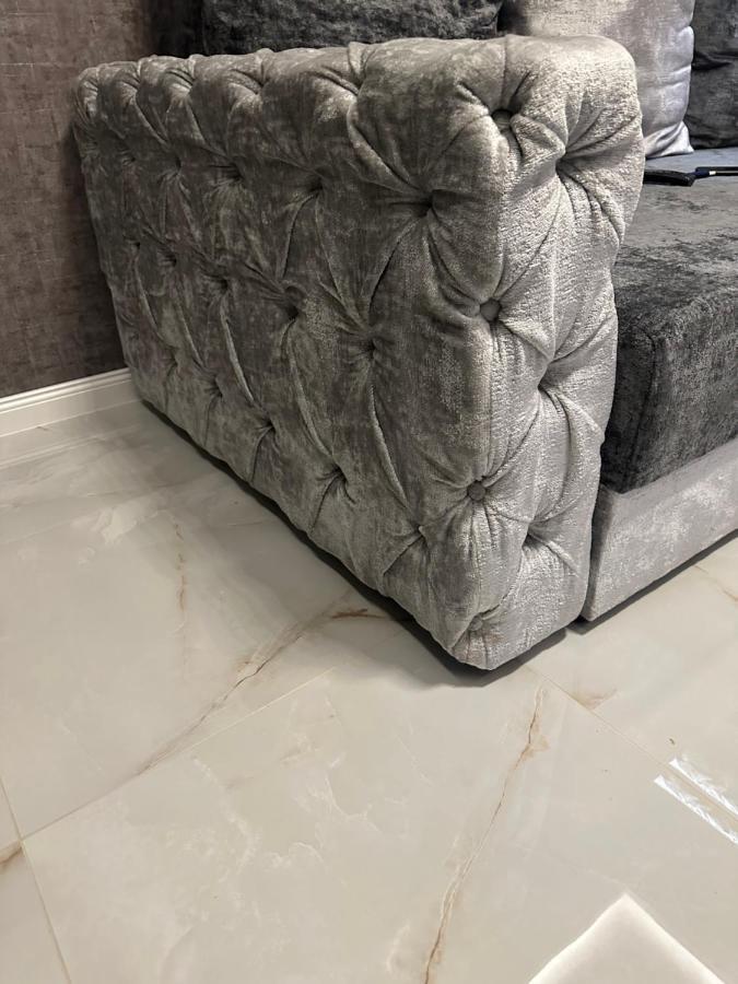 Silver Apartment